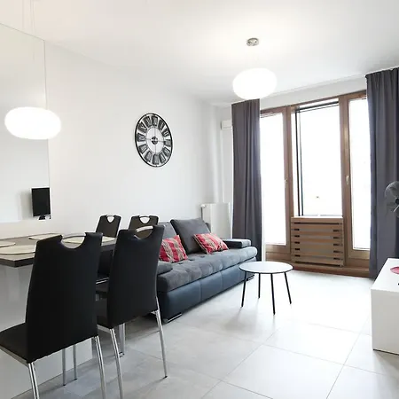 Apartament Goodnight Dzielna 72 *